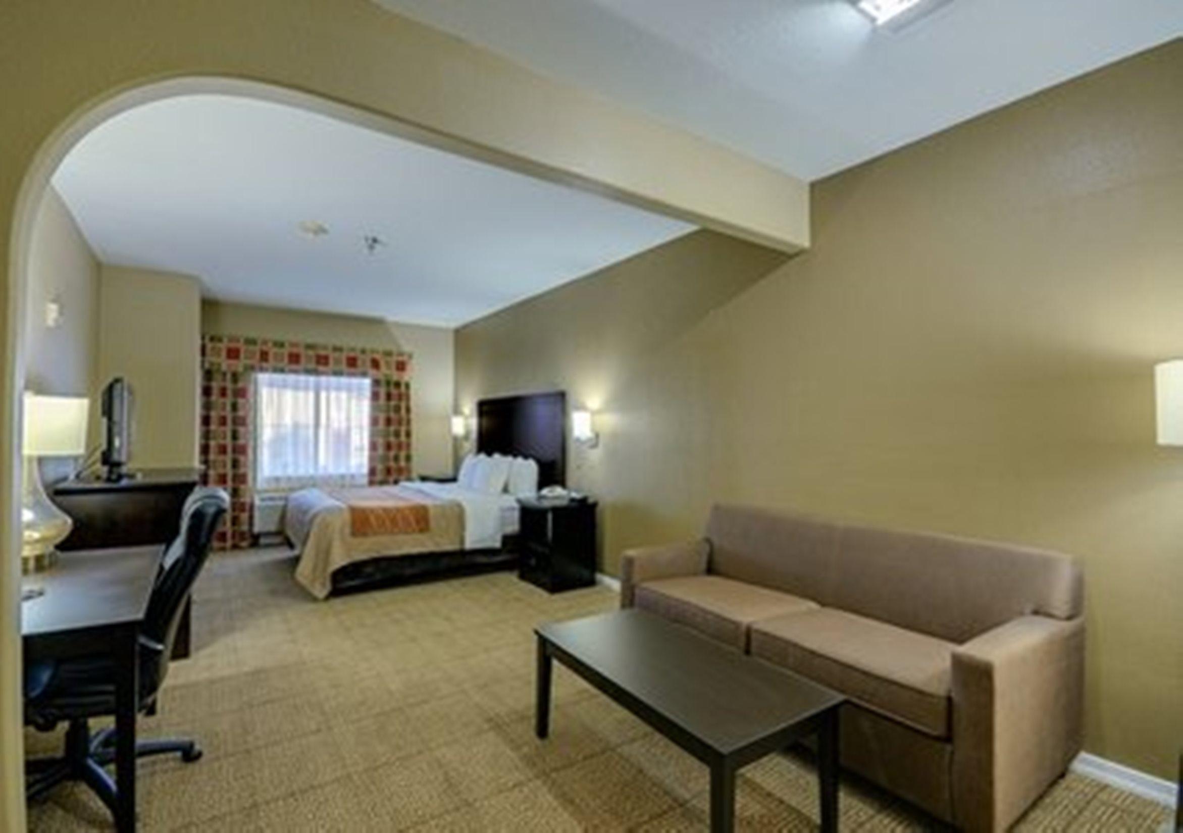 Quality Suites Houston Nw Cy-Fair Jersey Village Exterior photo