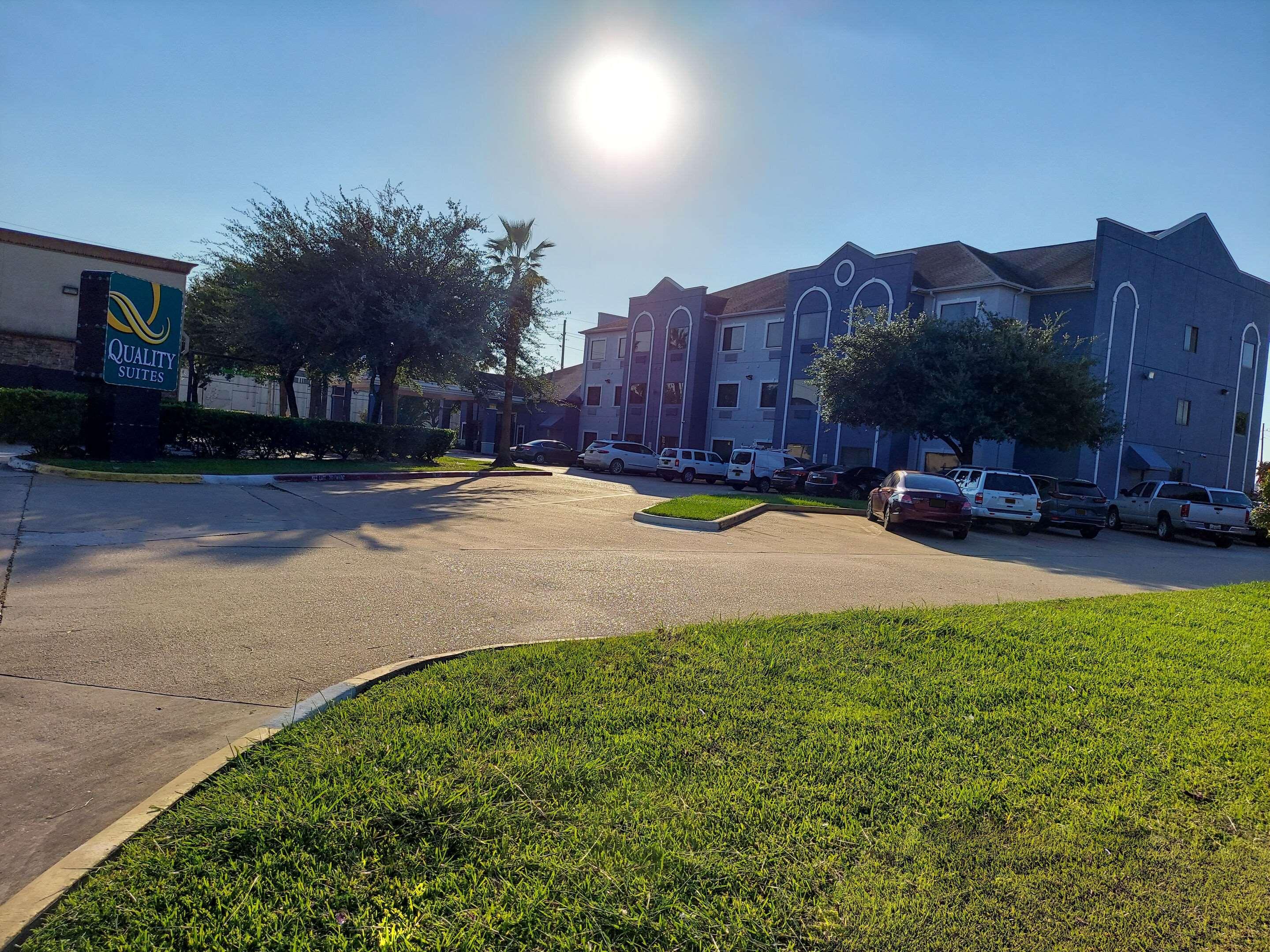 Quality Suites Houston Nw Cy-Fair Exterior photo